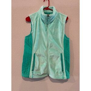 L.L.Bean Insulated Vest – Classic Comfort, Rugged Warmth